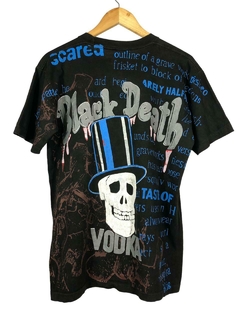 (M) Camiseta vintage AOP Black Death Vodka dos anos 90