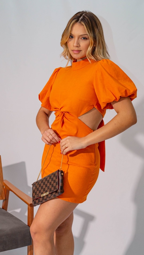 vestido frente unica e manga bufante laranja