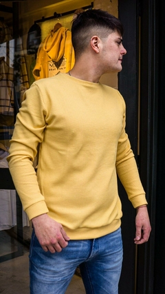 SWEATER PANAL AMARILLO.