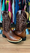 BOTA TEXANA GOYAZES MASCULINA MUSTANG CAFÉ BORDADO CARAMEL