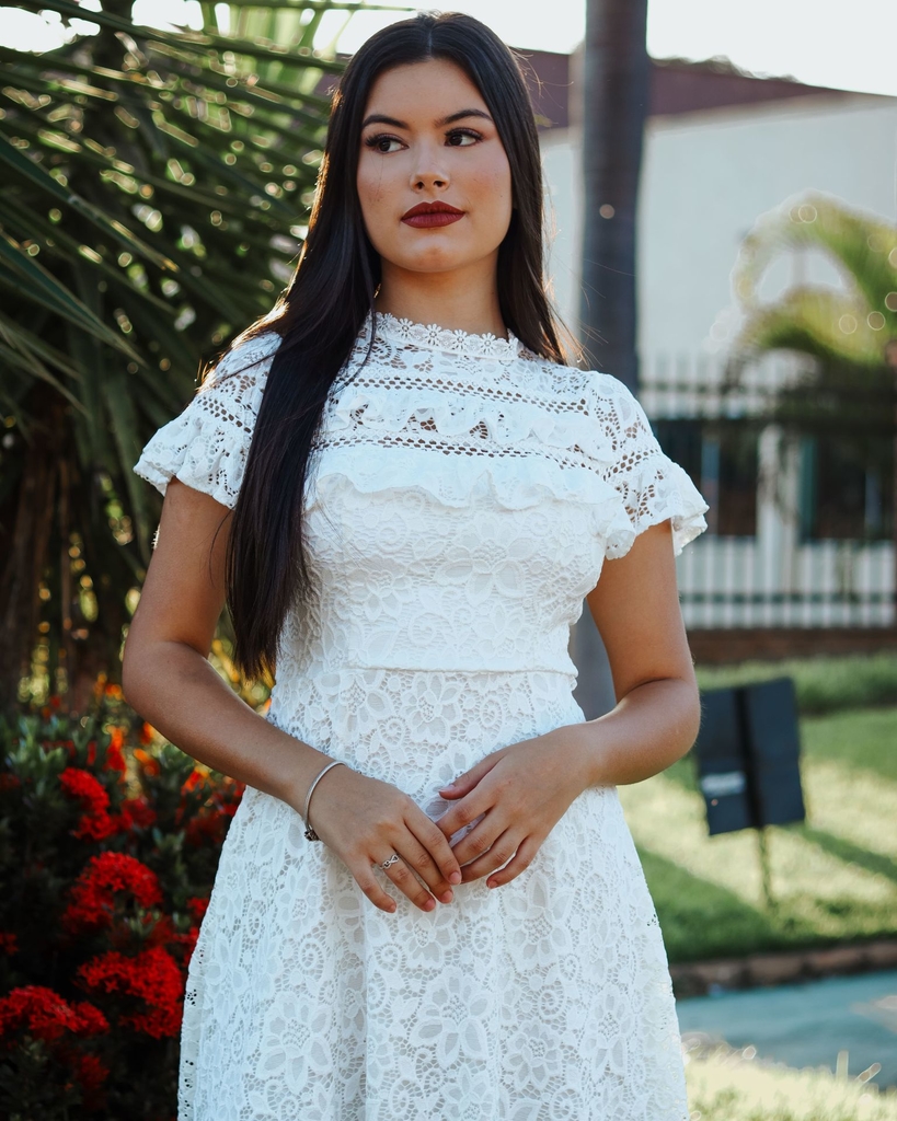 Letícia} Vestido Noiva Curto Rodado Manga Copinho Gola Alta em Tule Poá  Casamento Civil (Branco Off)