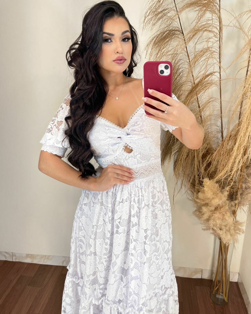 Victoria} Vestido Noiva Civil Midi Rodado Manga 3/4 Decote Coração em Renda  (Branco Off)