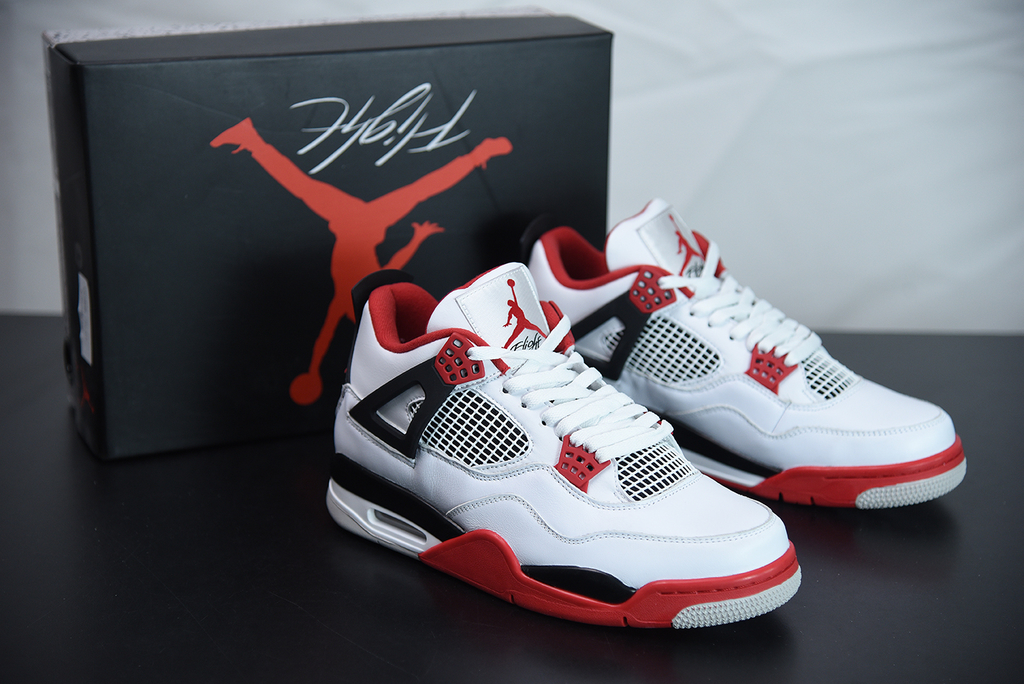 Air jordan 4 fire red 2018 sales