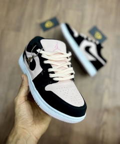 Air Jordan • Preto/Rosa - comprar online