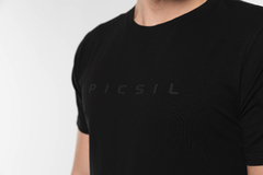 REMERA PICSIL HOMBRE IMPORTADA PREMIUM CORE 2.0 NEGRA