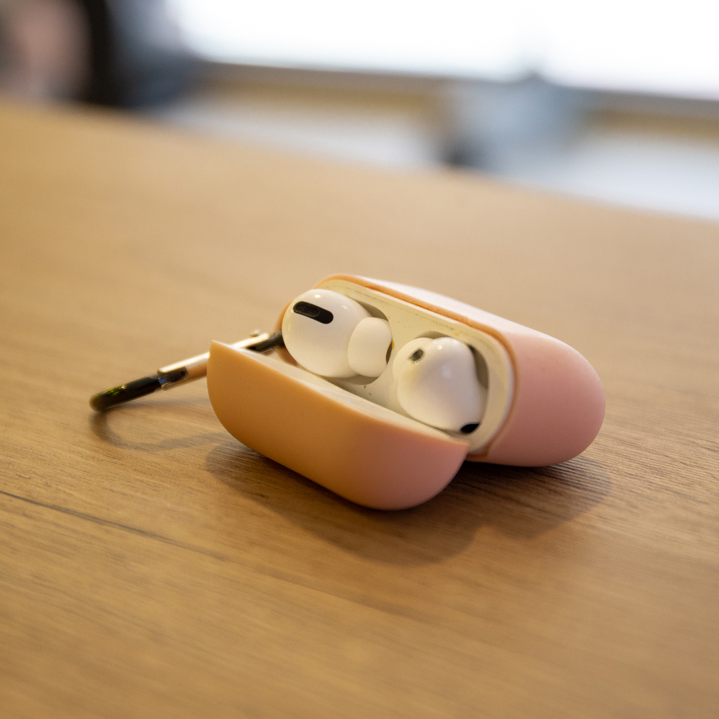 FUNDA LISA AIRPODS 1/2 GENERACION - DF Cell Store