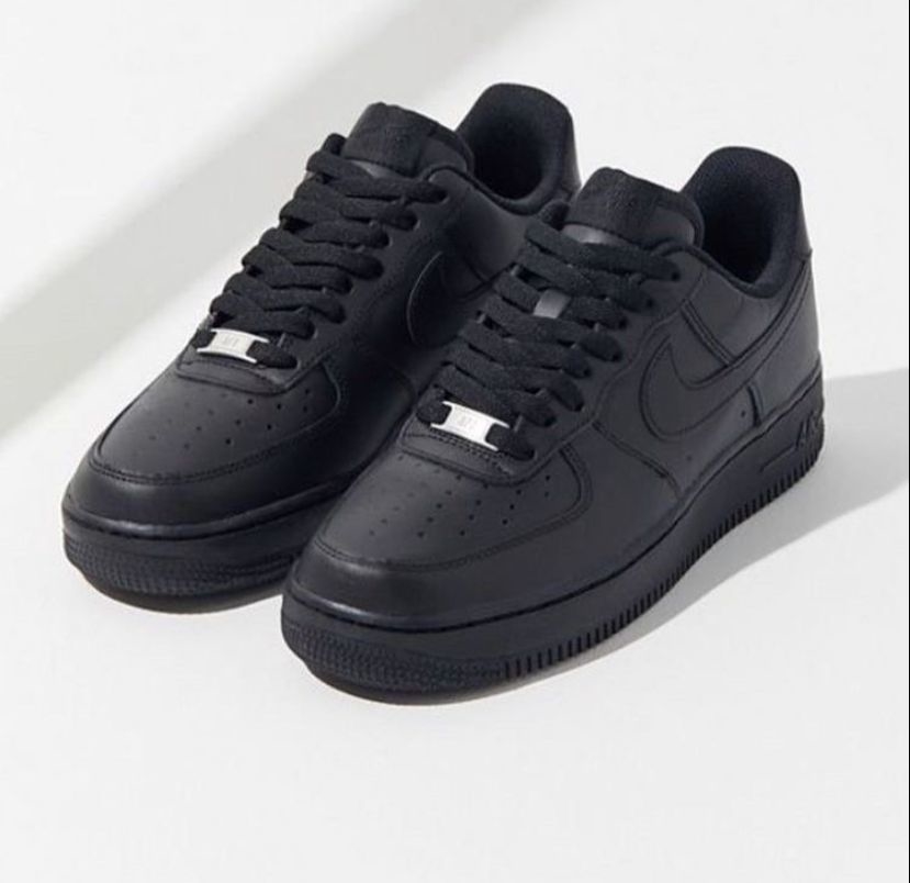 TÊNIS NIKE AIR FORCE PRETO - Comprar em Burguesinha