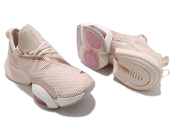 Tênis Nike Wmns Air Zoom SuperRep Guava Ice na internet