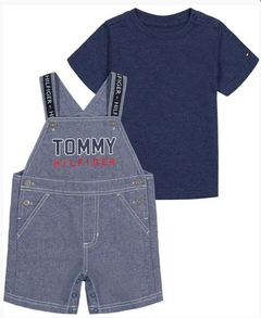 Conjunto Jardineira + Camiseta Tommy Hilfiger