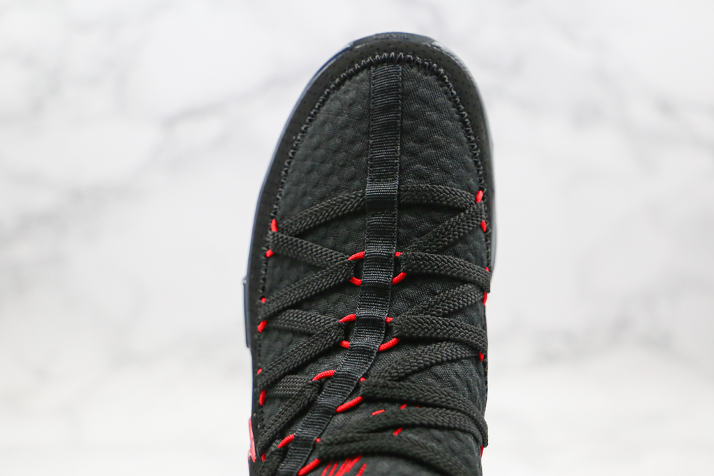 Nike LeBron 17 Low Black Red Dark Grey DUKE SPORT