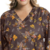 blusa marrom decote V na internet