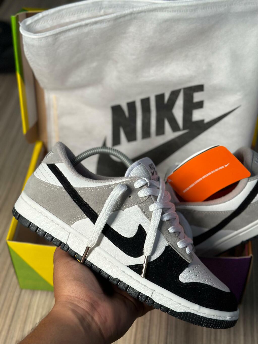 Nike Dunk gris blanca y negra GAMUZA