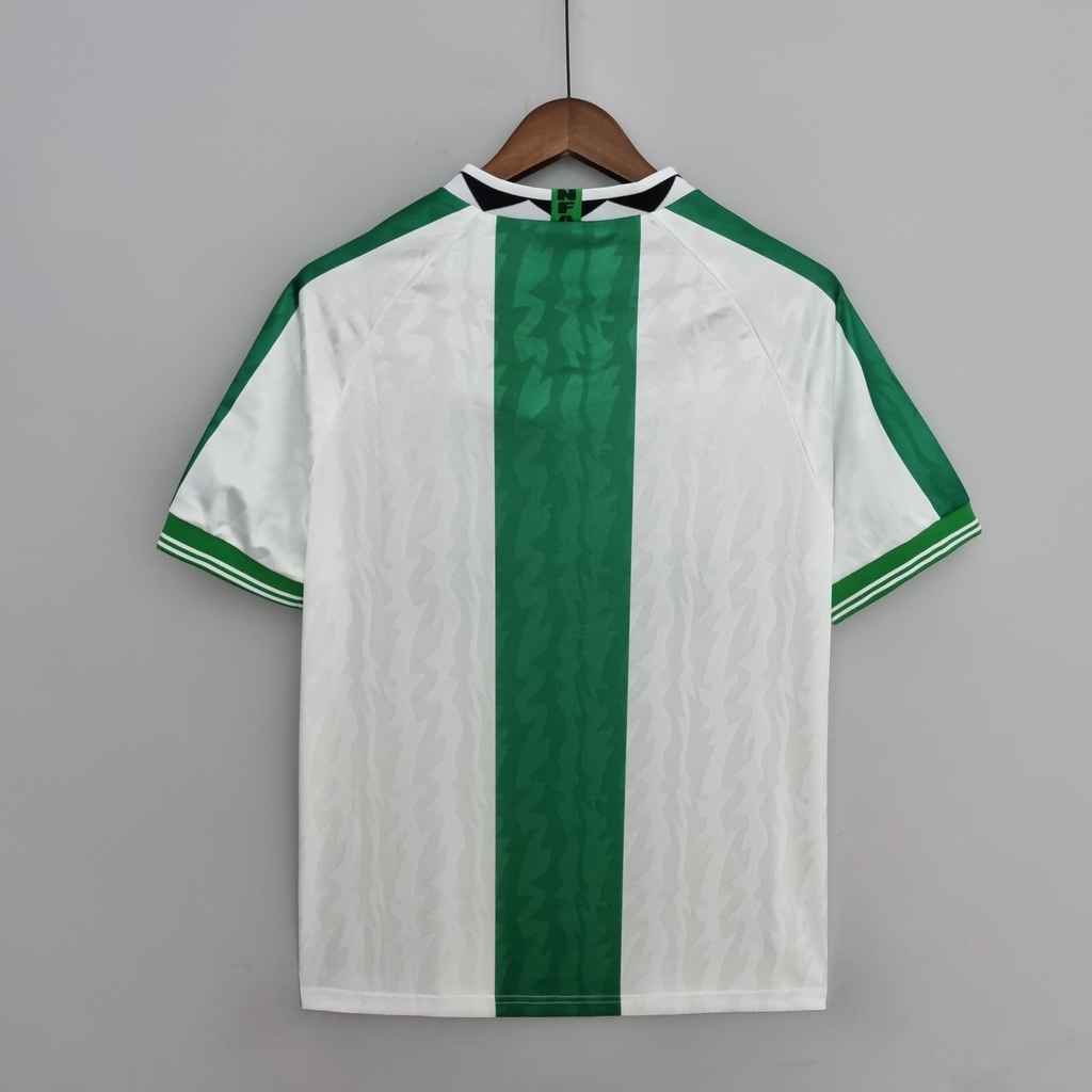 Nascido para jogar futebol, Rumual Ékissa! Camisa da copa…