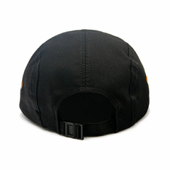 Boné Fuel modelo five panel preto com aba de camurça