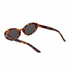 Óculos de sol Fuel modelo Bergamo formato oval cor demi