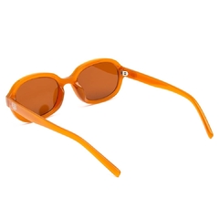 Óculos de sol Fuel modelo Turim formato oval cor caramelo
