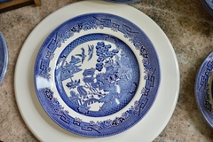 Plato Playo Loza Churchill Staffordshire England , Pattern Willow Blue C1980 en internet