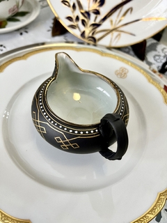 Imagen de Jarrita Cremera Porcelana Arnart Creations Japan Jasper Ware Black & Gold C1950