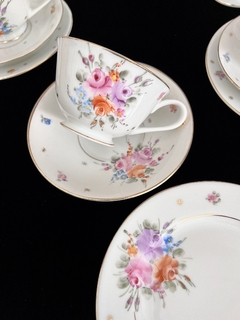 Trio para Te Porcelana Tsuji Bouquet de Rosas Pintado a Mano C1980