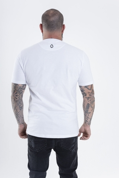 CAMISETA ESSENTIAL - COMFORT | RUBBERY - Oak Menswear