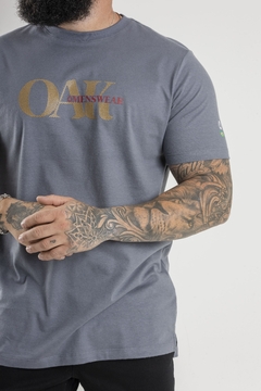 CAMISETA LONGLINE | LEAD GOLD - comprar online