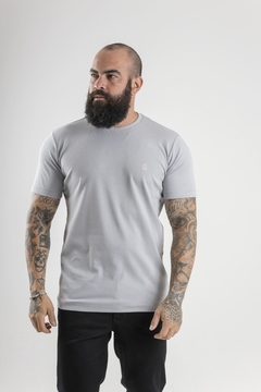 CAMISETA ESSENTIAL | FIO EGÍPCIO - CINZA - comprar online