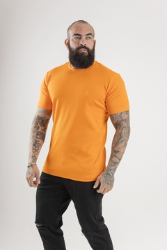 CAMISETA ESSENTIAL | FIO EGÍPCIO - LARANJA na internet