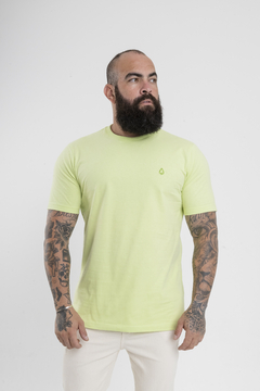 CAMISETA ESSENTIAL - COMFORT | VERDE LIMA