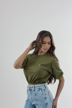 CROPPED ELÁSTICO NA CINTURA | VERDE MILITAR - loja online