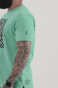 Imagem do CAMISETA LONGLINE | GREEN STRIPES