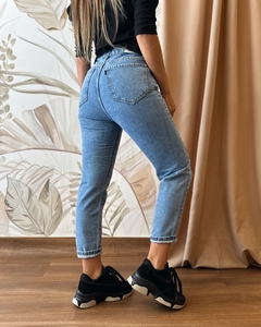 Jeans mom fit Kaira - comprar online