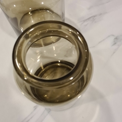 Florero frasco de vidrio gris fume alto 21cm - tienda online