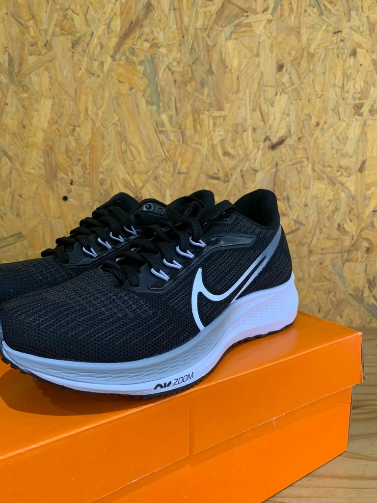 Nike zoom negras cheap