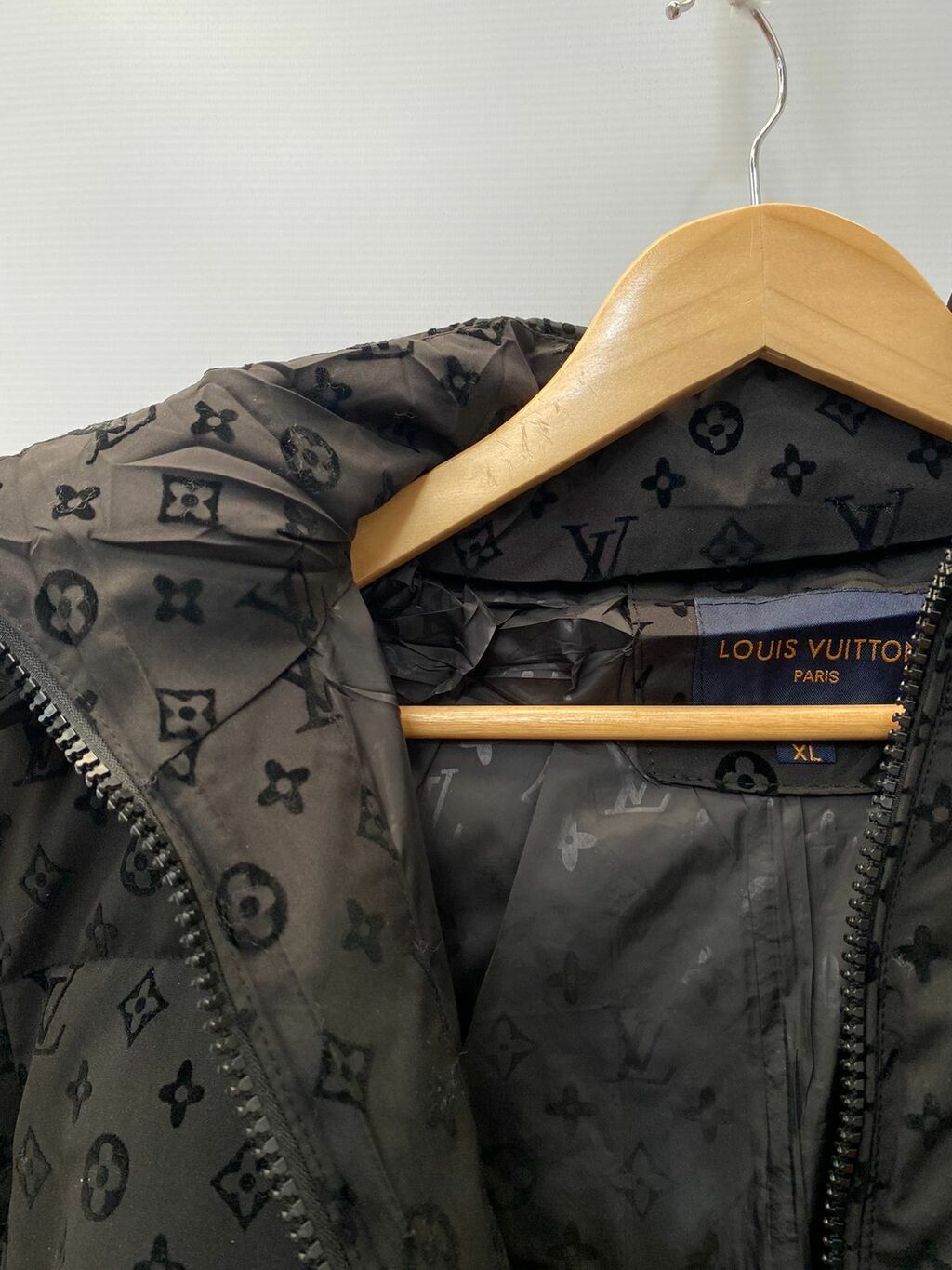 Buzos louis vuitton hotsell