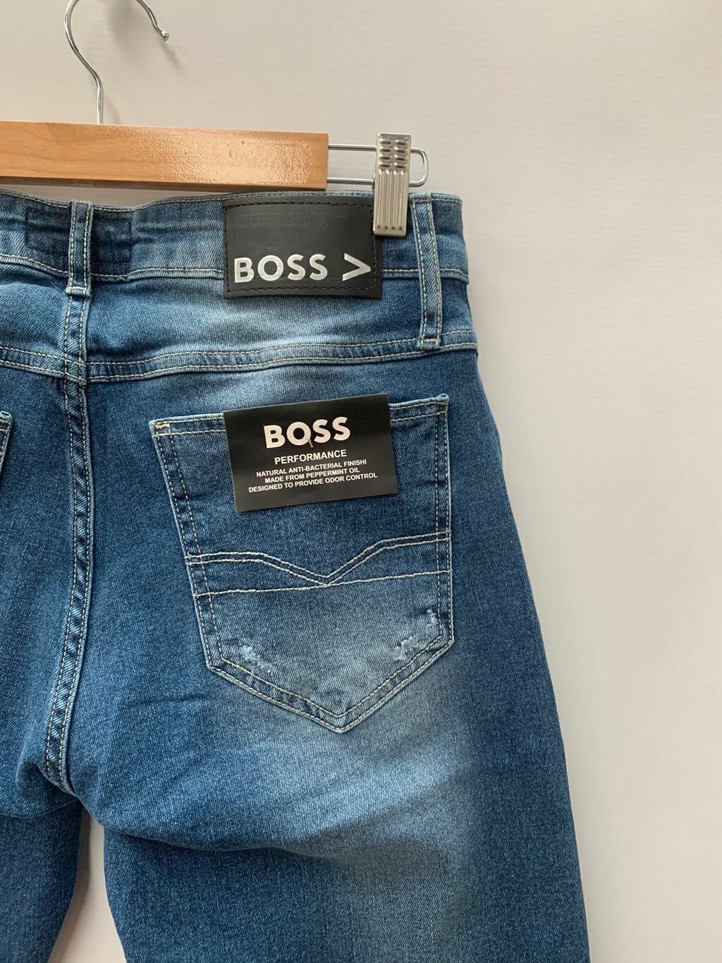 JEAN HUGO BOSS Comprar en LUCMILO