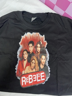 Camiseta Rebelde- Tamanho M