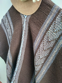 Poncho en lana de Oveja en telar - comprar online