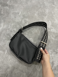 Cartera con tachas hotsell