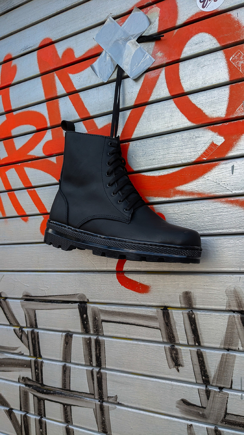 Dr martens pascal decon black sale