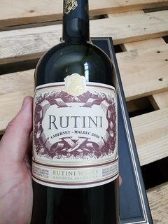 Rutini Cabernet Malbec Estuche 750 ml - comprar online