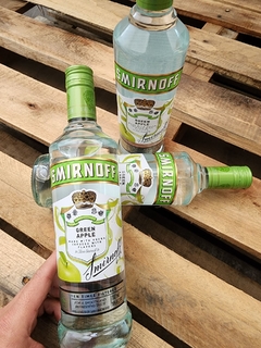 Vodka Smirnoff G. Apple 700 ml