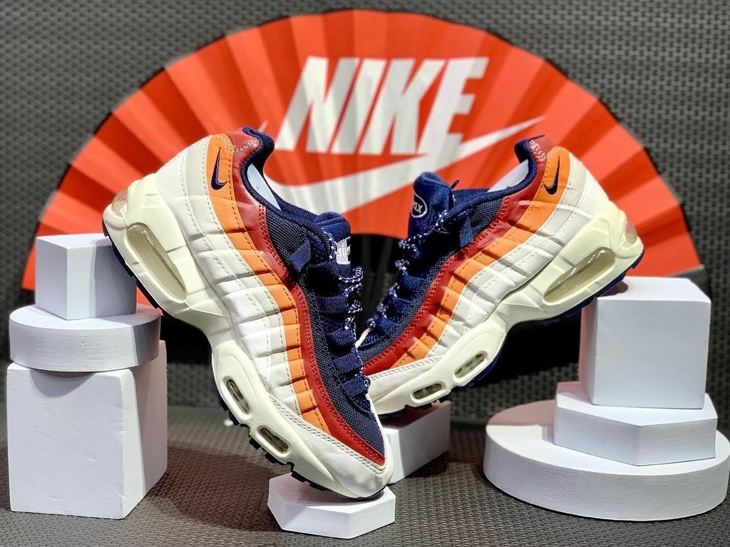 NIKE AIR MAX 95 CREME E LARANJA Comprar em RL STORE