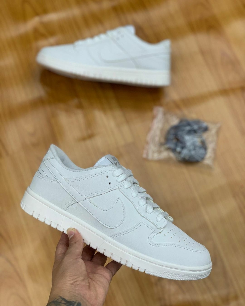 NIKE SB DUNK LOW BRANCO Comprar em RL STORE