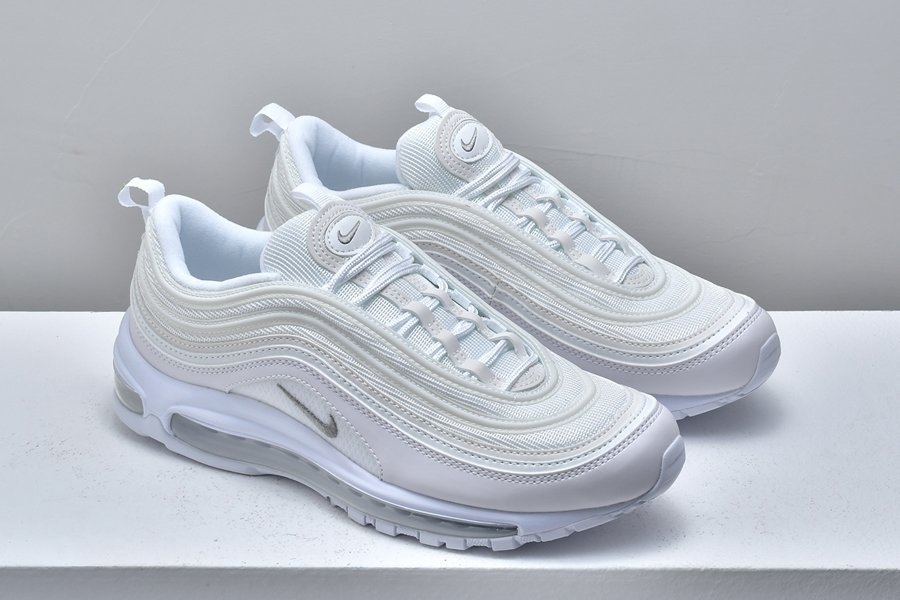 https://acdn.mitiendanube.com/stores/002/056/627/products/nike-air-max-97-triple-white-921826-101-to-buy-51-49be087346e02ea01e16485701384359-1024-1024.jpg
