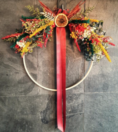 Corona de Navidad Petit LowCost. (32cmx35cm).