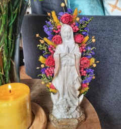 Combo: Virgencita de Guadalupe & Florero con Flores Secas. (23cm y 55cm) - comprar online