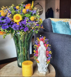 Combo: Virgencita de Guadalupe & Florero con Flores Secas. (23cm y 55cm)