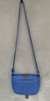 Crossbody azul - TAM U na internet