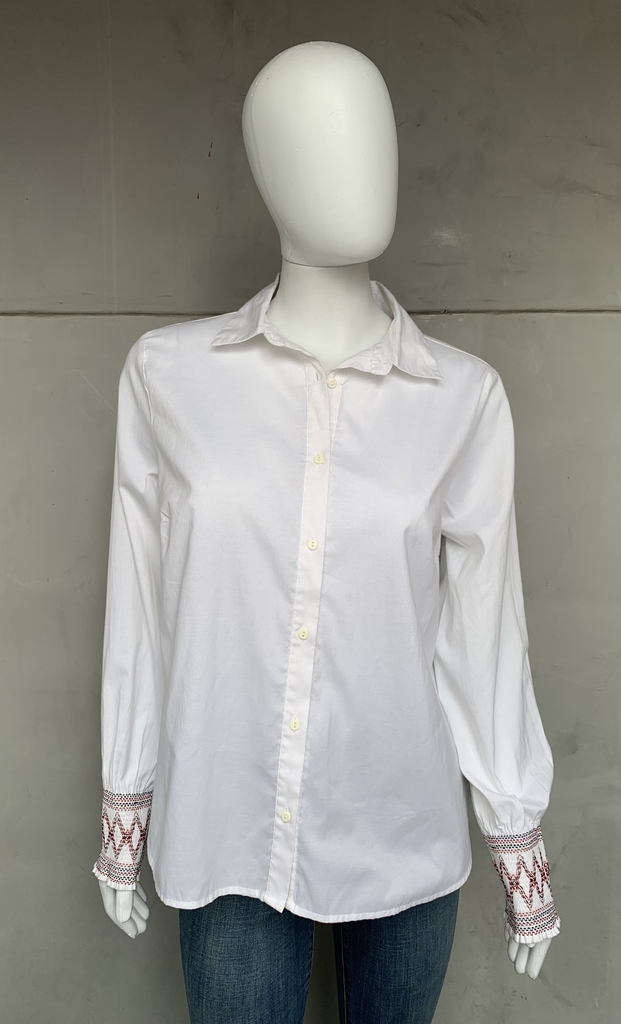 Camisa feminina marfinno 2025