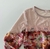 Blusa floral na internet